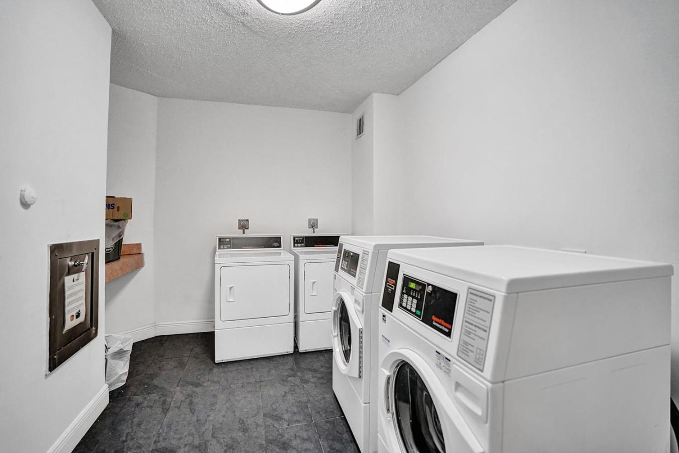הוליווד 2Bd Condo Christmas Retreat Pool Beachside מראה חיצוני תמונה