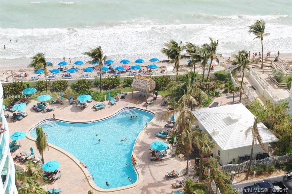 הוליווד 2Bd Condo Christmas Retreat Pool Beachside מראה חיצוני תמונה