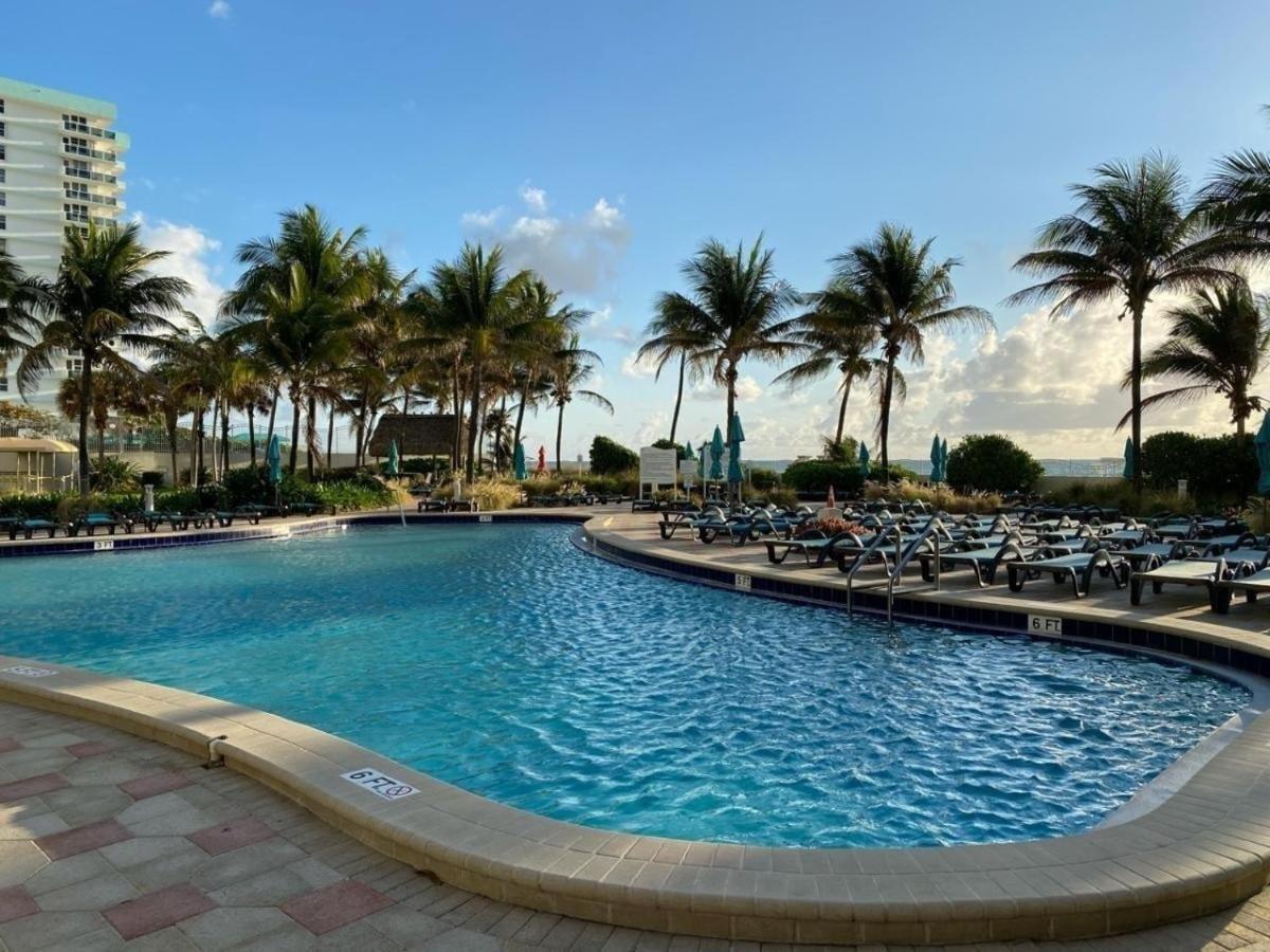 הוליווד 2Bd Condo Christmas Retreat Pool Beachside מראה חיצוני תמונה